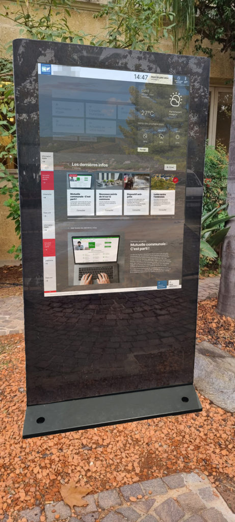 totem tactile pour mairie - totem tactile outdoor