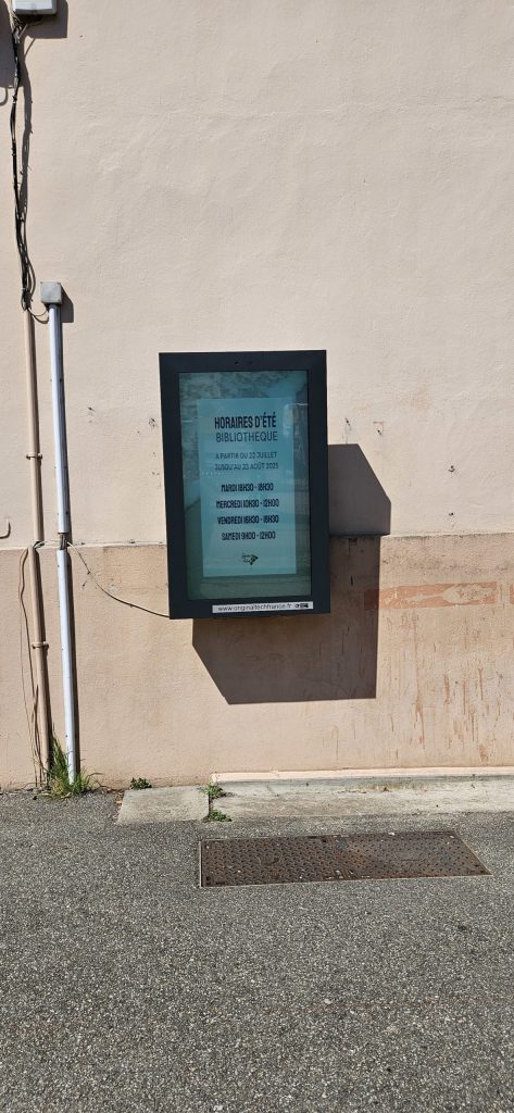 Commune de Sérézin du Rhône (69360-Rhône) 
Installation d'un Écran tactile MURAL PORTRAIT 55 POUCES
Écran installé le 10 07 2025